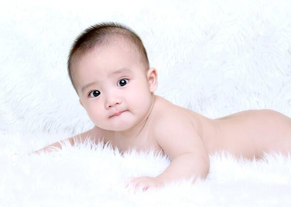 khi đặt tên cho bé trai Tránh xa các tên con trai đẹp nhưng trùng với người nhà