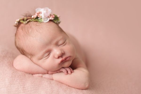 Bé gái mệnh Kim nên đặt tên ở nhà thuộc mệnh Thổ hoặc Thủy Bé gái mệnh Kim nên đặt tên ở nhà thuộc mệnh Thổ hoặc Thủy